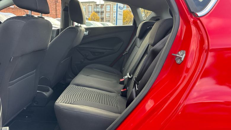 Ford Fiesta 1.25 82 Zetec 5dr Petrol Hatchback